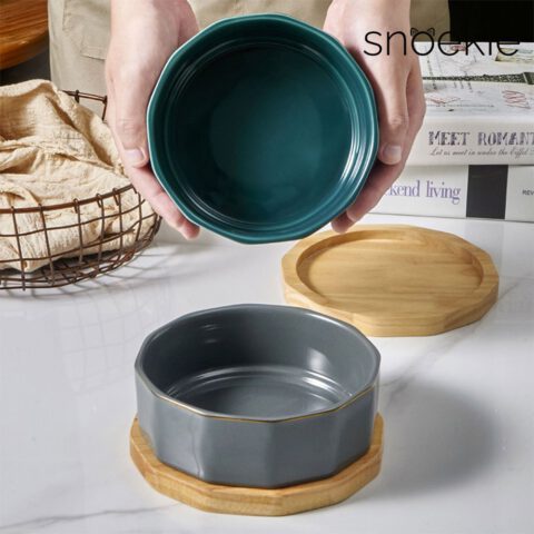 Snoekie Porzellan-Napf, 17 x 17x 6,8 cm, Spülmaschinenfest, Hochtemperaturgebrannt, Bambus Untersetzer, blau